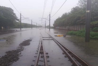 Perjalanan KRL Lintas Tangerang dan Loop Line Masih Terkendala Banjir