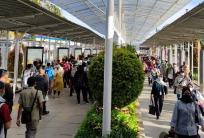 Pada Masa Layanan Natal dan Tahun Baru, KAI Commuter Layani 8 Juta Lebih Pengguna dengan 1.005 Perjalanan KRL per Hari