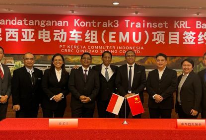 KAI Commuter Tandatangani Kontrak Kerjasama Pengadaan Sarana KRL Baru Dengan CRRC Sifang