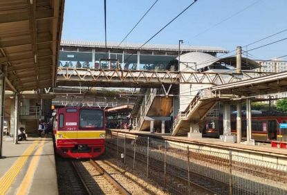 Rekayasa Operasi dan Layanan Commuter Line Sementara Untuk Rute Loop Line, Stasiun Tanah Abang, dan Stasiun Palmerah