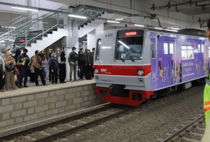 Tetap Siagakan Pengamanan, KAI Commuter Operasikan 1.030 Perjalanan Commuter Line Secara Normal