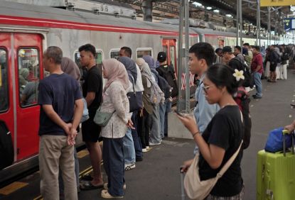 Masa Angkutan Nataru 2025-2026 Selesai, KAI Commuter Wilayah 6 Yogyakarta sukses Angkut 650.746 Pengguna Commuter Line