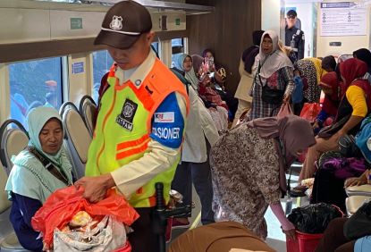 Tetap beroperasi, Kereta Petani dan Pedagang jadi Penggerak Aktivitas Ekonomi Lokal