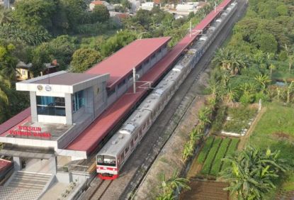 Commuter Line Jadi Penggerak Aglomerasi Jabodetabek: Pergerakan Masyarakat Meningkat, Bantu Perekonomian Terus Menggeliat - Stasiun Cikarang mencatat 5,52 juta pengguna, Pondok Rajeg Meningkat 50 Persen