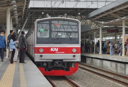 Hari Pertama Pemberlakuan GAPEKA 2025 Lebih Dari 785 Ribu Orang Gunakan Commuter Line Jabodetabek, KAI Commuter Terus Maksimalkan Layanan
