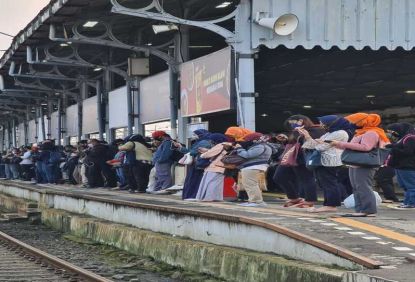 Jumlah Pengguna KRL Usai Libur Iduladha Relatif Stabil
