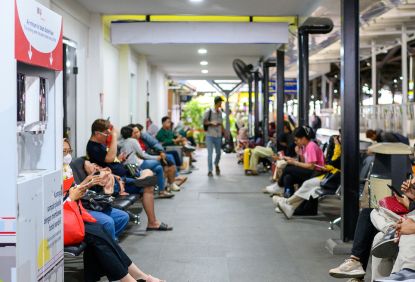 Catat Rekor Volume Pengguna Harian, KAI Commuter Wilayah 6 Yogyakarta Layani Hampir 47 Ribu Pengguna Pada H +2 Lebaran 2024 - Stasiun Yogyakarta tercatat sebagai stasiun pemberangkatan dan kedatangan pengguna Commuter Line terbanyak