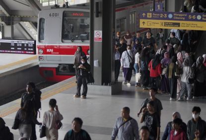 Pemberlakuan Kebijakan WFH, Volume Pengguna Commuter Line Alami Penurunan 9 Persen