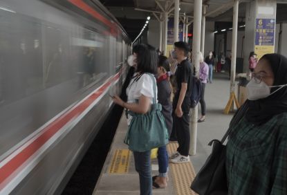 Merespons Kebutuhan Pengguna Transit KAI Commuter Optimalkan KA Feeder