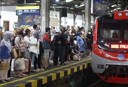 Commuter Line Kian Diminati di Luar Jabodetabek Sepanjang Tahun 2024, KAI Commuter Wilayah 6 Yogyakarta Layani Hampir 9 Juta Pengguna