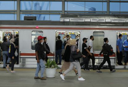 Hampir 15.5 Juta Pengguna Dilayani Selama Masa Angkutan Nataru 2022-2023, KAI Commuter Terus Tingkatkan Layanannya 