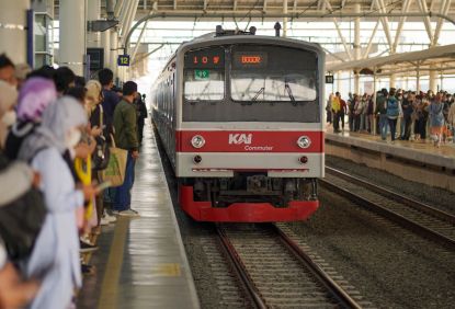 HUT RI ke-80, KAI Commuter Berlakukan Tarif Spesial Rp.80 - Berlaku di Seluruh Relasi Commuter Line Jabodetabek