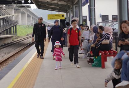 Sinergi KAI Commuter, DJKA, dan BTP Bandung: Volume Penumpang Commuter Line Baraya Melonjak Pasca Penyesuaian Layanan dan Pengoperasian Stasiun Gadobangkong