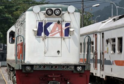 Layani Lebih dari 368 Ribu Lebih Pengguna Commuter Line Jabodetabek Hingga Pukul 12.00 WIB, Situasi Stasiun-stasiun Pemberangkatan Terpantau Kondusif Pada Senin Pagi