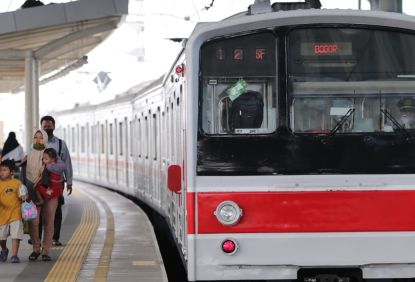 Mudahkan Mobilisasi Warga Berlibur KAI Commuter Tetap Operasikan 1.048 Perjalanan Commuter Line Jabodetabek Pada Cuti Bersama