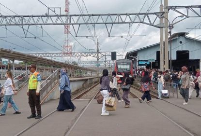 Menjadi Stasiun Tujuan Pada Libur Tahun Baru, Sebanyak 126 Ribu Lebih Pengguna Commuterline Turun di Stasiun Tanah Abang dan Stasiun Bogor Catat 1,1 Juta Lebih Pengguna Pada Malam Pergantian Tahun 2025