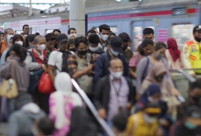 Antisipasi Lonjakan Pengguna pada Malam Perayaan HUT Jakarta KAI Commuter Tambah 8 Perjalanan Commuter Line Jabodetabek pada Dini Hari