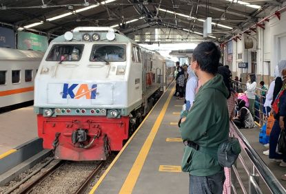 Awal Tahun 2026 yang Semarak: KAI Commuter Wilayah 2 Bandung Layani 1 Juta Pengguna Selama Nataru Stasiun Kawasan Wisata Jadi Primadona Awal Tahun