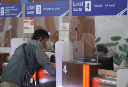 Tegaskan Komitmen Jaga Keamanan dan Perlindungan Pelanggan - KAI Commuter: Tiket Commuter Line Lokal Harus Sesuai Dengan Identitas Diri Penumpang