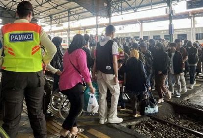 Mobilitas Masyarakat Meningkat, KAI Commuter Area 8 Surabaya Layani Hampir 1 Juta Pengguna Saat Lebaran 2026