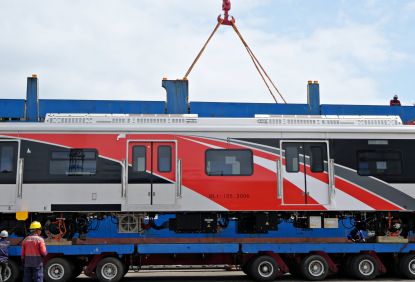 KAI Commuter Terima 2 Rangkaian Pengadaan Baru KRL Terakhir  