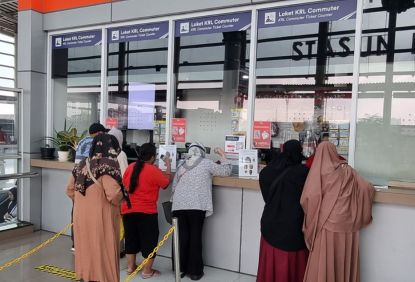 Memberikan Kemudahan Dengan Proses Transaksi Digitalisasi, Loket Masih Melayani Pengguna