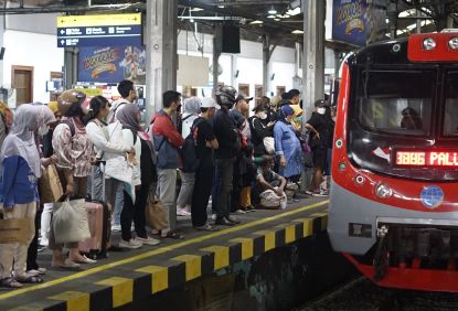 Layani Pengguna Pada Masa Libur Sekolah, KAI Commuter Wilayah 6 Yogyakarta Tambah Perjalanan Commuter Line Yogyakarta - Palur dan Commuter Line Prambanan Ekspres 