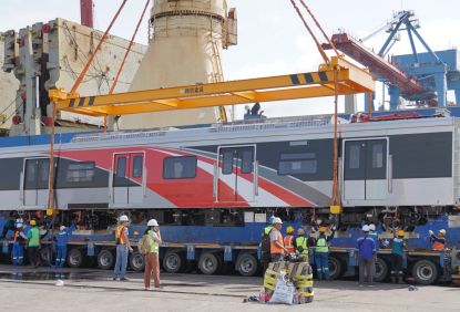 Kedatangan 12 Unit KRL Baru,  KAI Commuter Optimalkan Layanan Angkutan Commuter Line Di Jabodetabek - Pengelola Commuter Line optimis dapat memberikan pelayanan lebih baik
