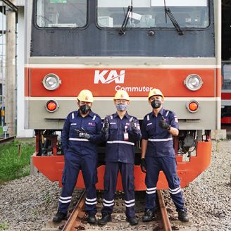 Kegiatan Maintenance KRL
